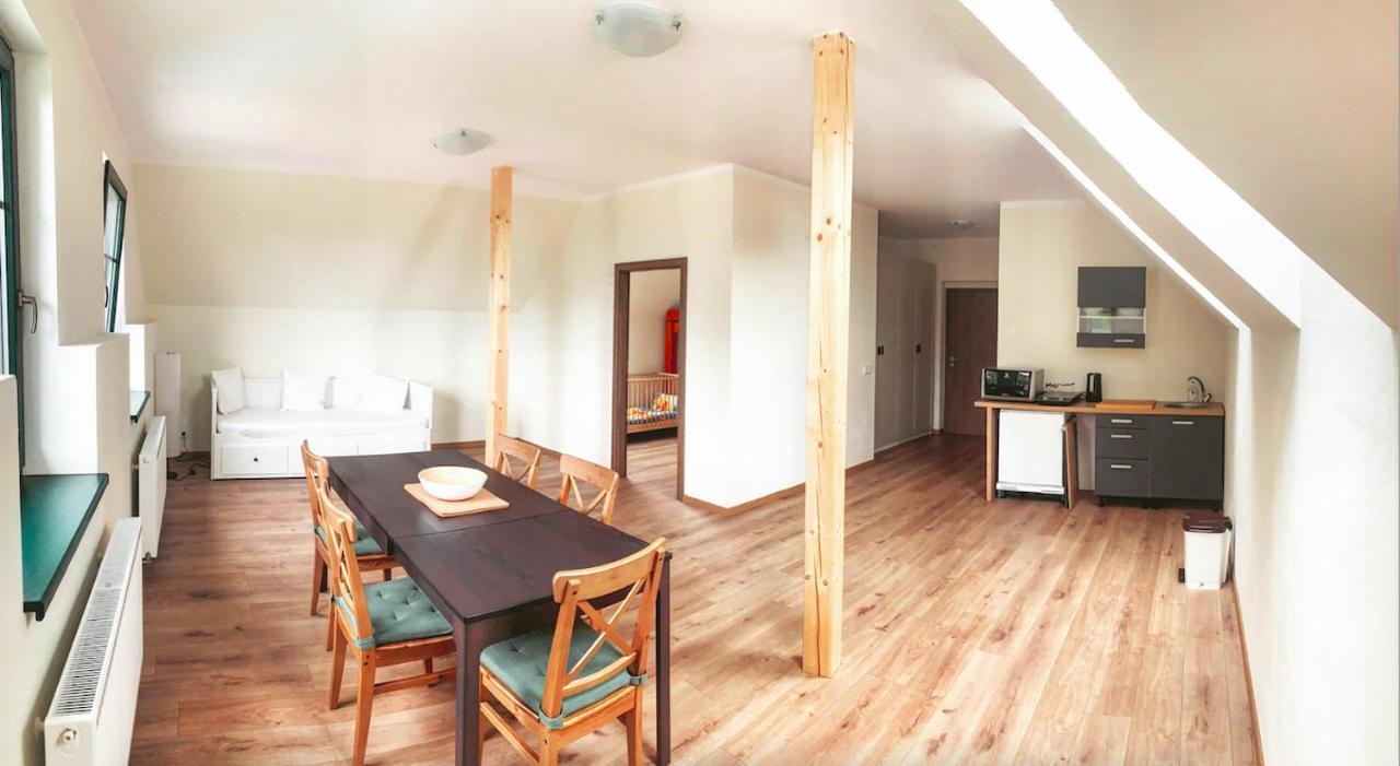 Kozakov Apartmany - Druhe Patro Tatobity Ngoại thất bức ảnh